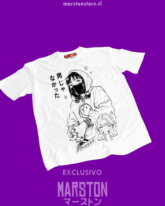 Polera blanca de Ki ni Natteru Hito ga Otoko Janakatta con diseño de Mitsuki Koga