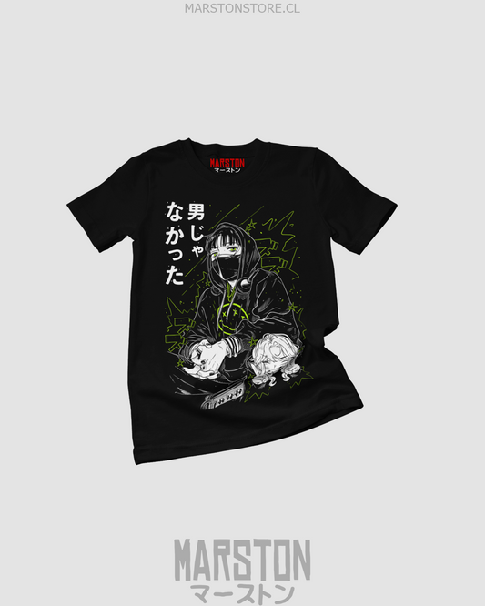 Polera negra de Ki ni Natteru Hito ga Otoko Janakatta con diseño de Mitsuki Koga