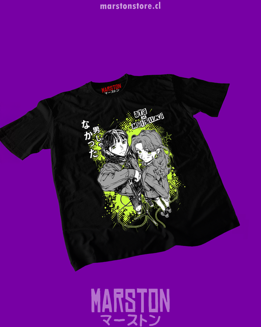 Polera negra de Ki ni Natteru Hito ga Otoko Janakatta con diseño de Mitsuki Koga