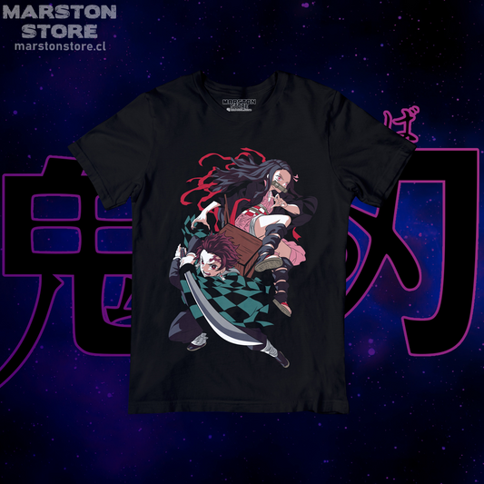 Polera negra con diseño de Kimetsu no Yaiba Demon Slayer