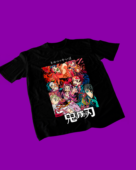 Polera negra con diseño de Kimetsu no Yaiba Demon Slayer