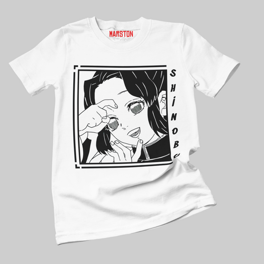 Polera blanca Kimetsu no Yaiba Demon Slayer con diseño de Shinobu Kocho