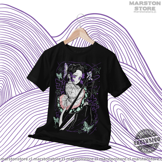 Polera negra Kimetsu no Yaiba Demon Slayer con diseño de Shinobu Kocho