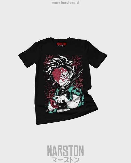 Polera negra Kimetsu no Yaiba Demon Slayer con diseño de Tanjiro Kamado