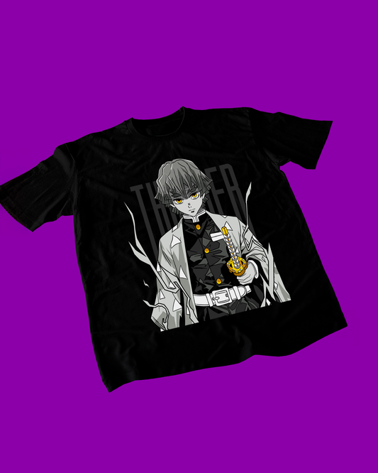 Polera negra Kimetsu no Yaiba Demon Slayer con diseño de Zenitsu Agatsuma
