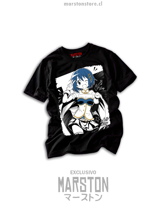 Polera negra Puella Magi Madoka Magica con Sayaka Miki