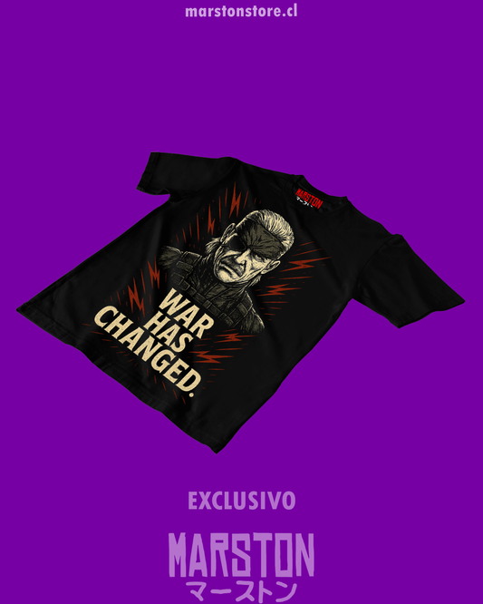 Polera negra Metal Gear Solid 4 con diseño de Solid Snake