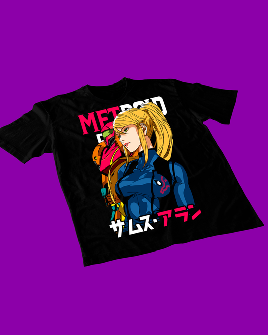 Polera negra con diseño de Metroid