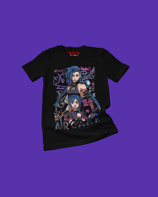 Polera negra de Arcane con Jinx