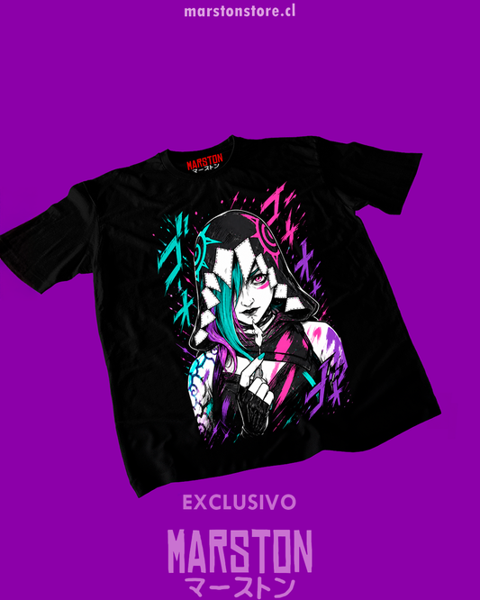 Polera negra de Arcane con Jinx