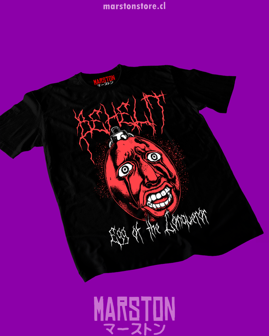 Polera negra de Berserk con diseño del Beherit