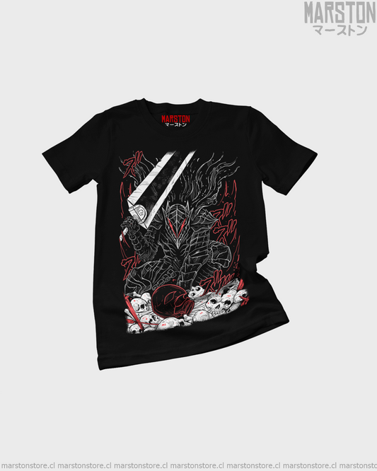 Polera negra de Berserk con diseño de Guts