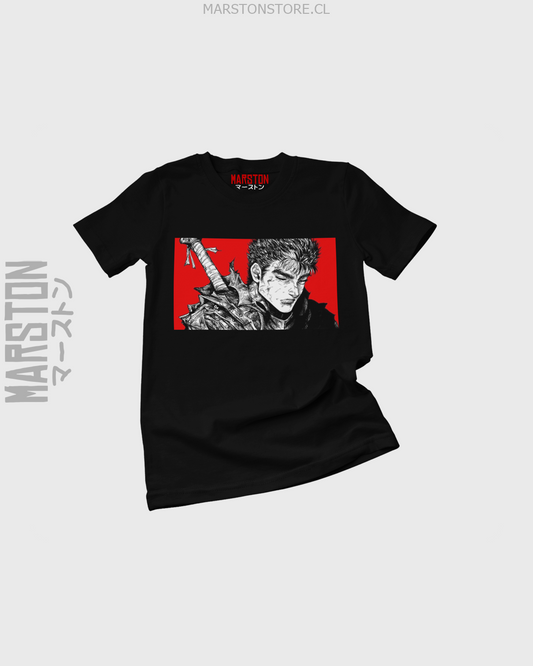 Polera negra de Berserk con diseño de Guts
