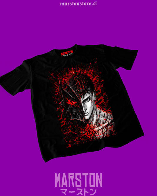 Polera negra de Berserk con diseño de Guts