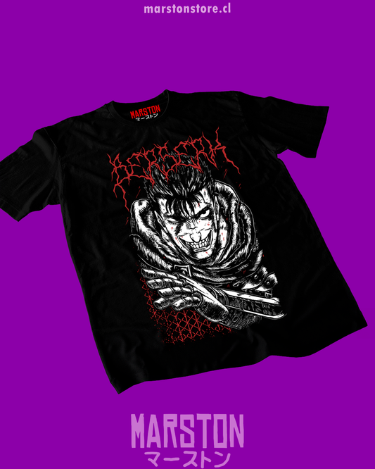 Polera negra de Berserk con diseño de Guts