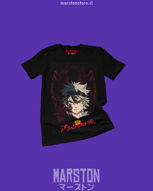 Polera negra de Black Clover