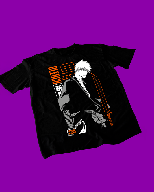 Polera negra de Bleach con Ichigo Kurosaki