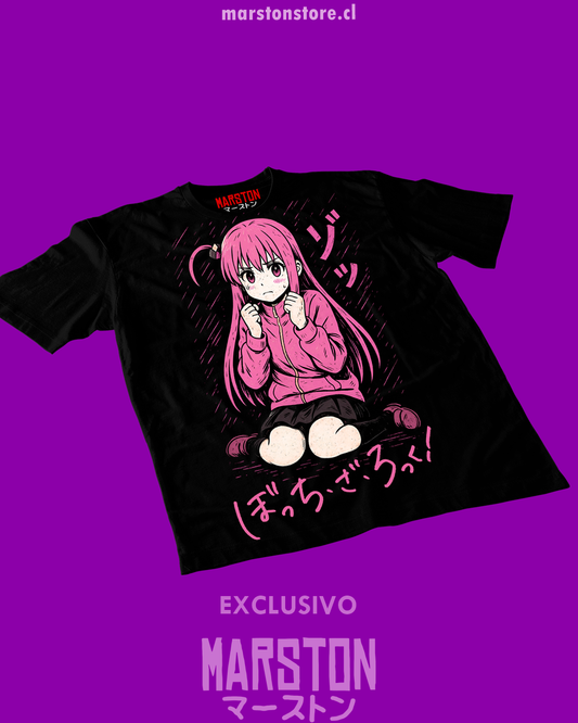 Polera negra de Bocchi the Rock! con Hitori Gotoh