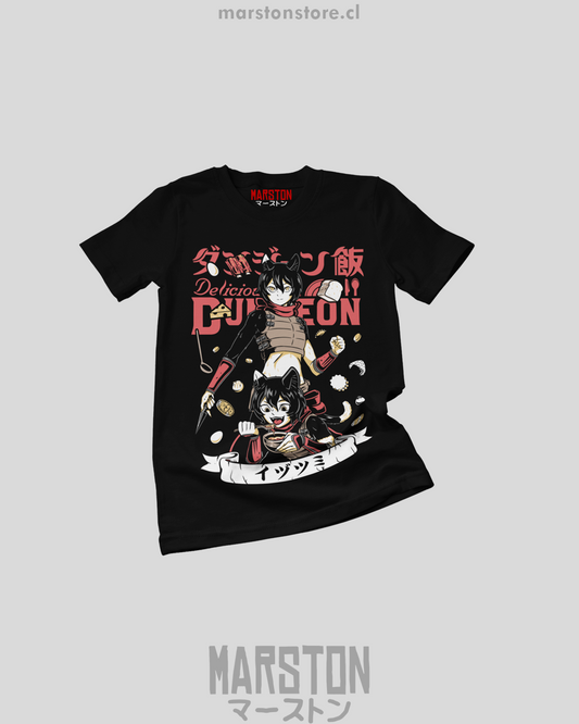 Polera negra de Dungeon Meshi con Izutsumi