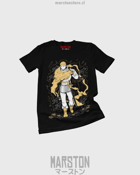 Polera negra de Dungeon Meshi con Laios