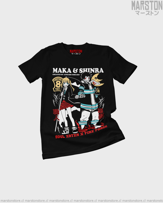 Polera negra de Fire Force