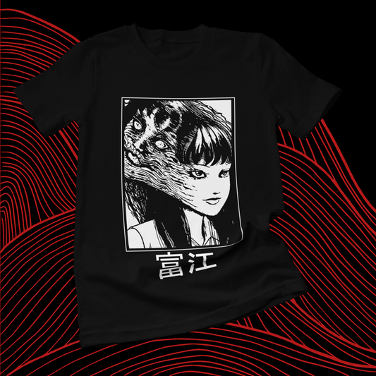 Polera negra de Junji Ito con Tomie