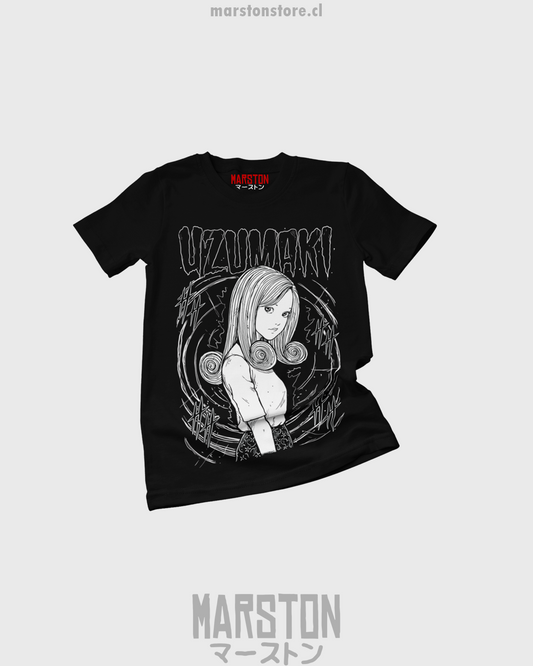 Polera negra de Junji Ito con diseño de Uzumaki