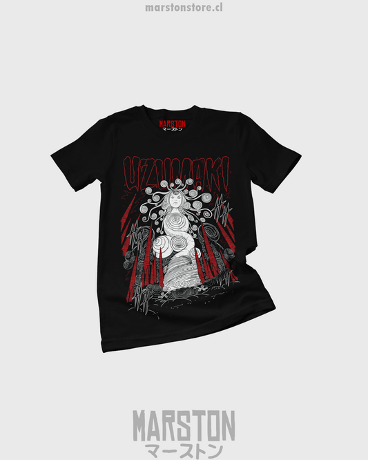 Polera negra de Junji Ito con diseño de Uzumaki