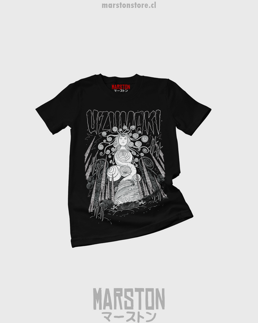 Polera negra de Junji Ito con diseño de Uzumaki