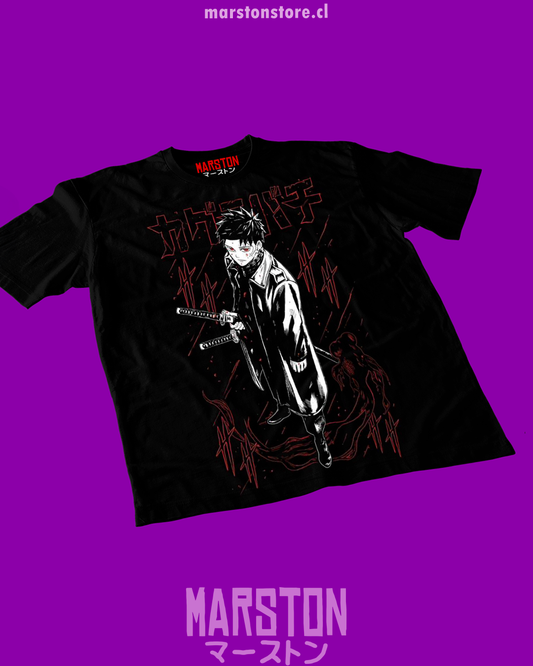 Polera negra de Kagurabachi