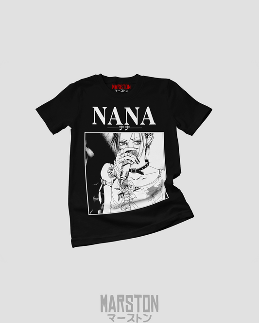 Polera negra de Nana