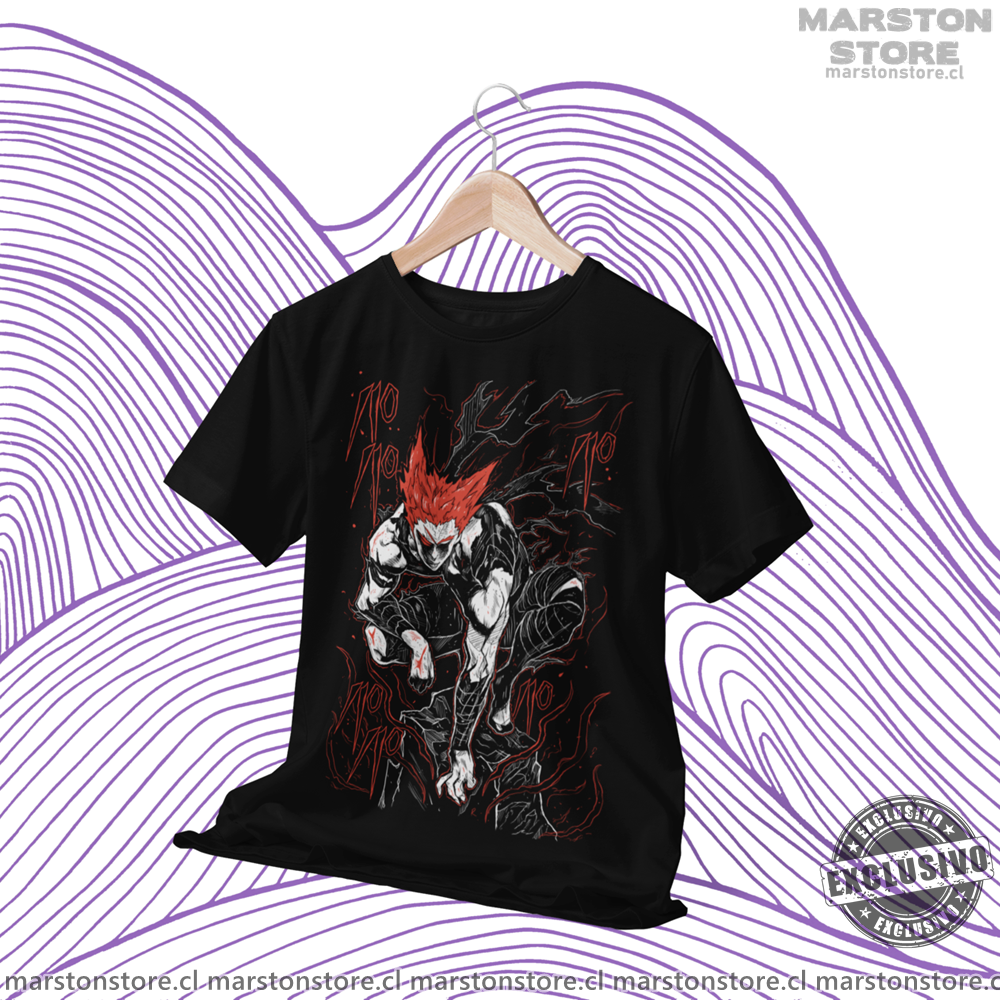 Polera negra de One Punch Man con Garou