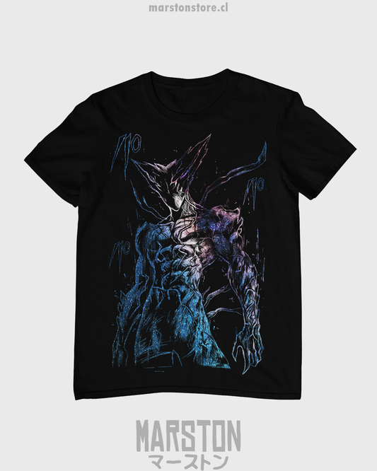 Polera negra de One Punch Man con Garou
