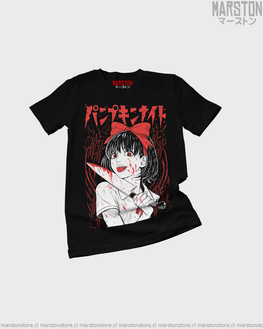 Polera negra de Pumpkin Night con Naoko Kirino