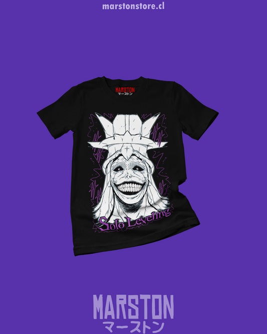Polera negra de Solo Leveling con diseño anime