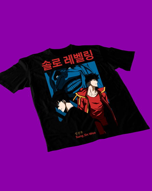 Polera negra de Solo Leveling con diseño anime