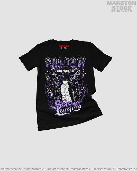 Polera negra de Solo Leveling con diseño anime versión 2