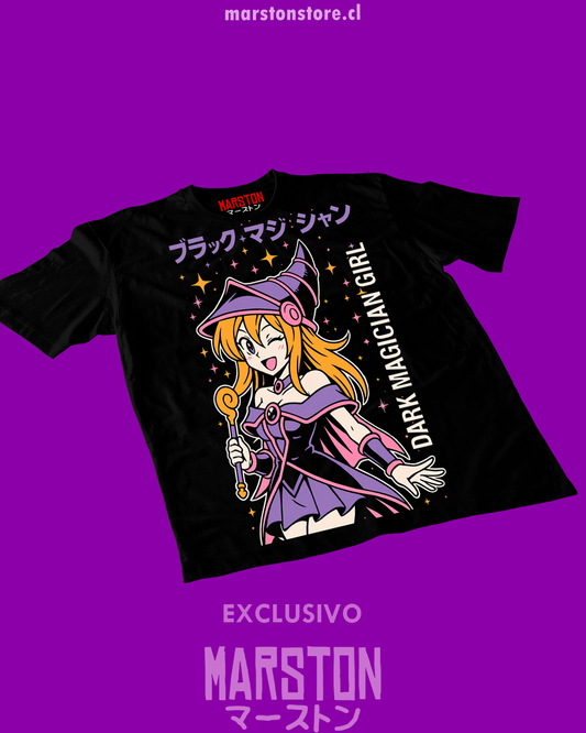 Polera negra de Yu-Gi-Oh! con Maga Oscura