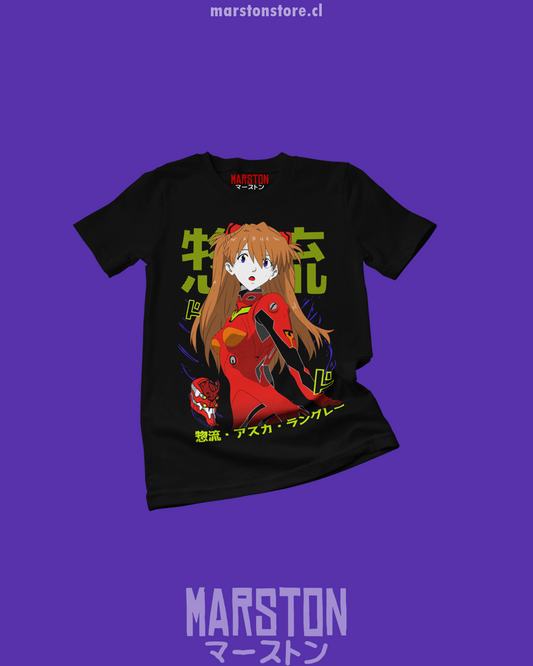 Polera negra Neon Genesis Evangelion con diseño de Asuka Langley Soryu