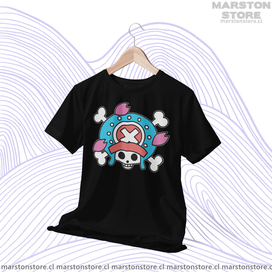 Polera negra One Piece con diseño inspirado en el anime