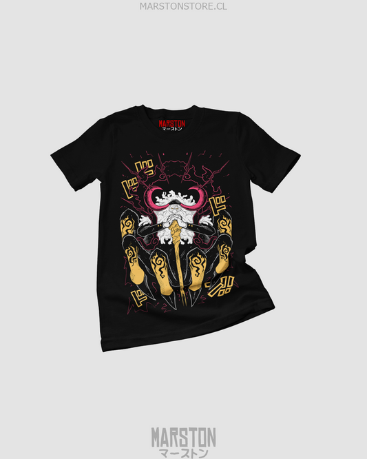 Polera negra One Piece con diseño de Jaygarcia Saturn