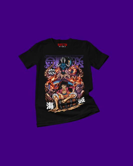 Polera negra One Piece con diseño de Monkey D. Luffy