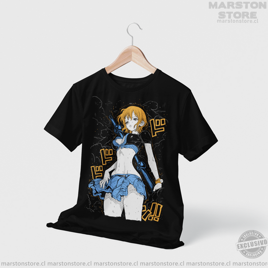 Polera negra One Piece con Nami en estilo de Boichi