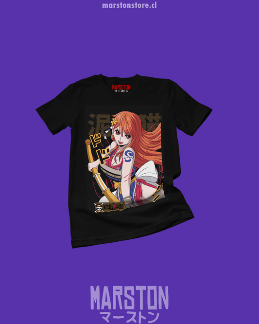 Polera negra One Piece con diseño de Nami