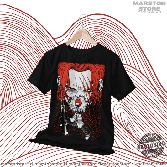 Polera negra One Piece con diseño de Shanks