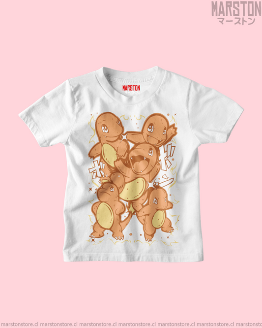 Polera blanca de Pokémon con diseño de Charmander