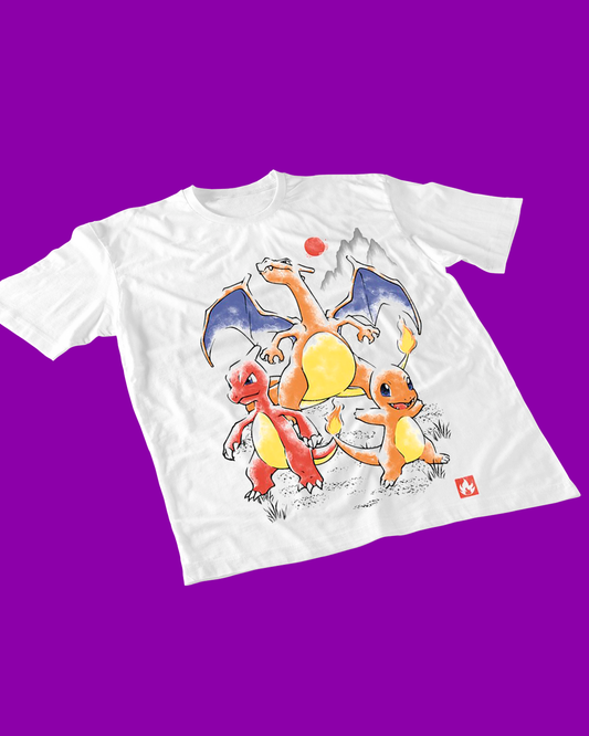 Polera blanca de Pokémon con Charmander, Charmeleon y Charizard