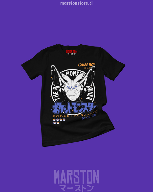 Polera negra de Pokémon con diseño de Frosmoth