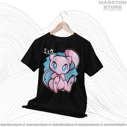 Polera negra de Pokémon con diseño de Mew