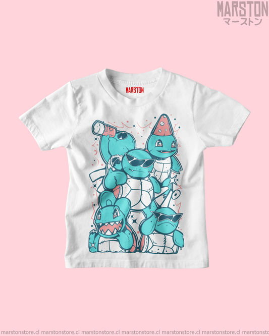 Polera blanca de Pokémon con diseño de Squirtle